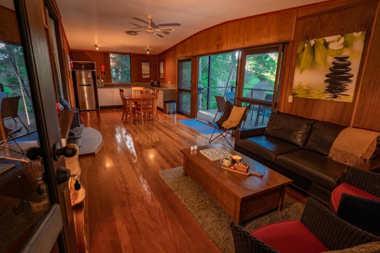 Whispering Valley Cottage Retreat Малени Екстериор снимка